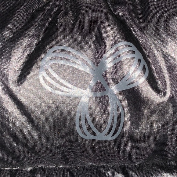 Tna xs puff jacket. - Picture 3 of 3